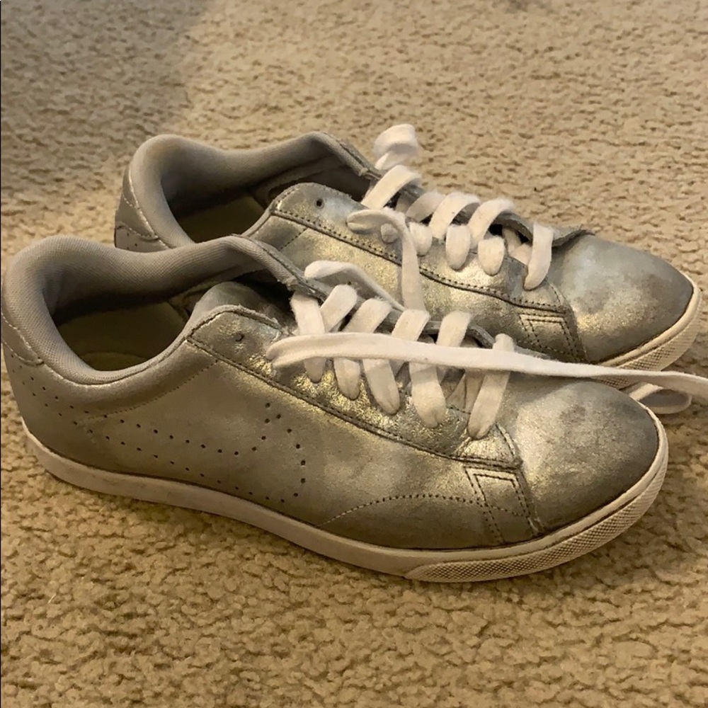 Nike shoes